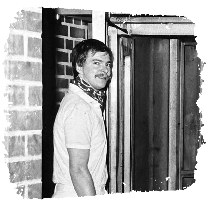 Unser Generationswechsel 1980: Herbert Meyer junior in der Backstube nach bestandener Meisterprüfung