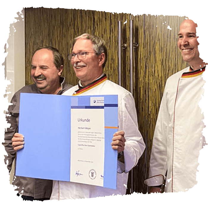 Unser Stolz 2021: Herbert Meyer erhält seine Auszeichnung als geprüfter Brot-Sommelier